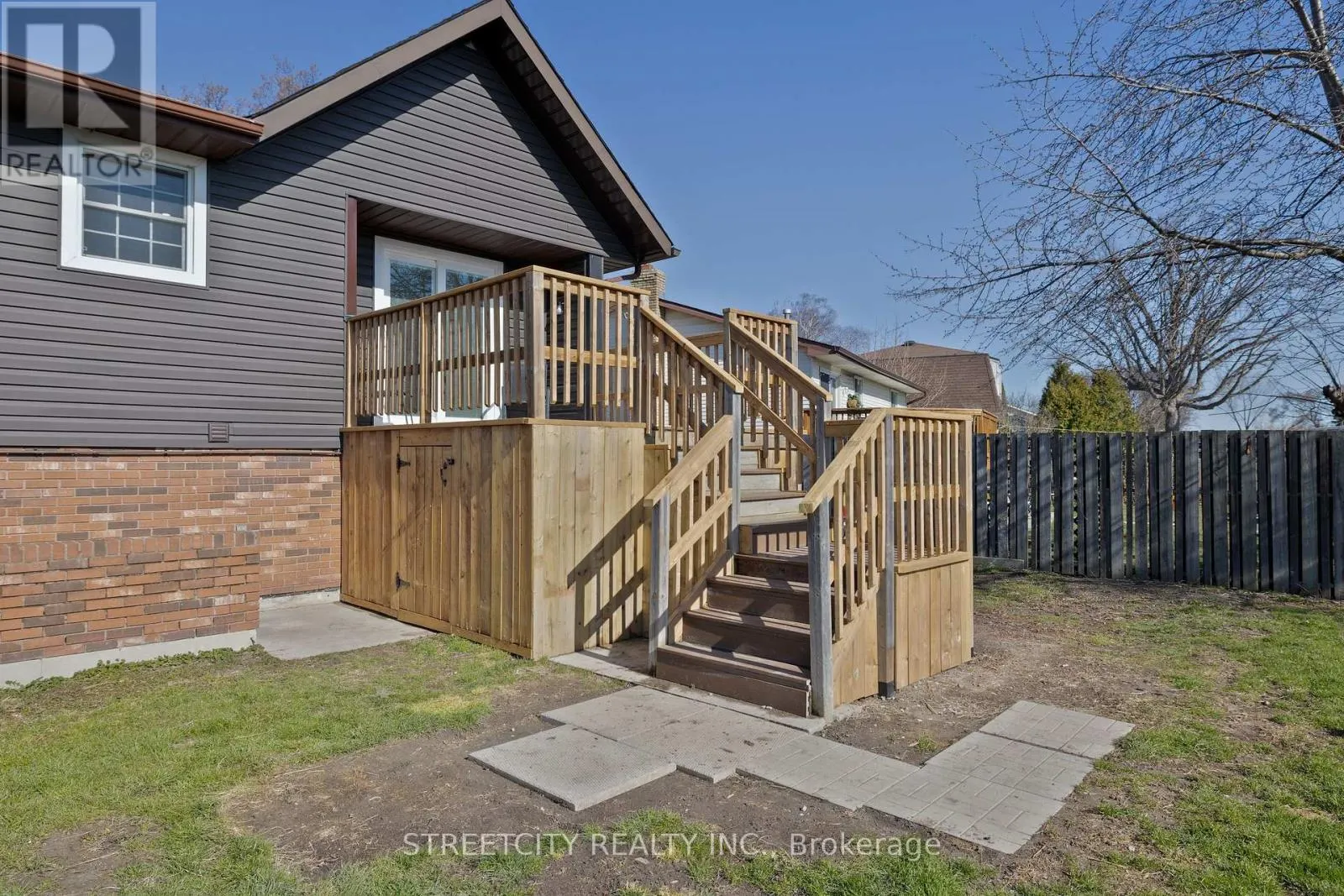 903 WESTBURY COURT