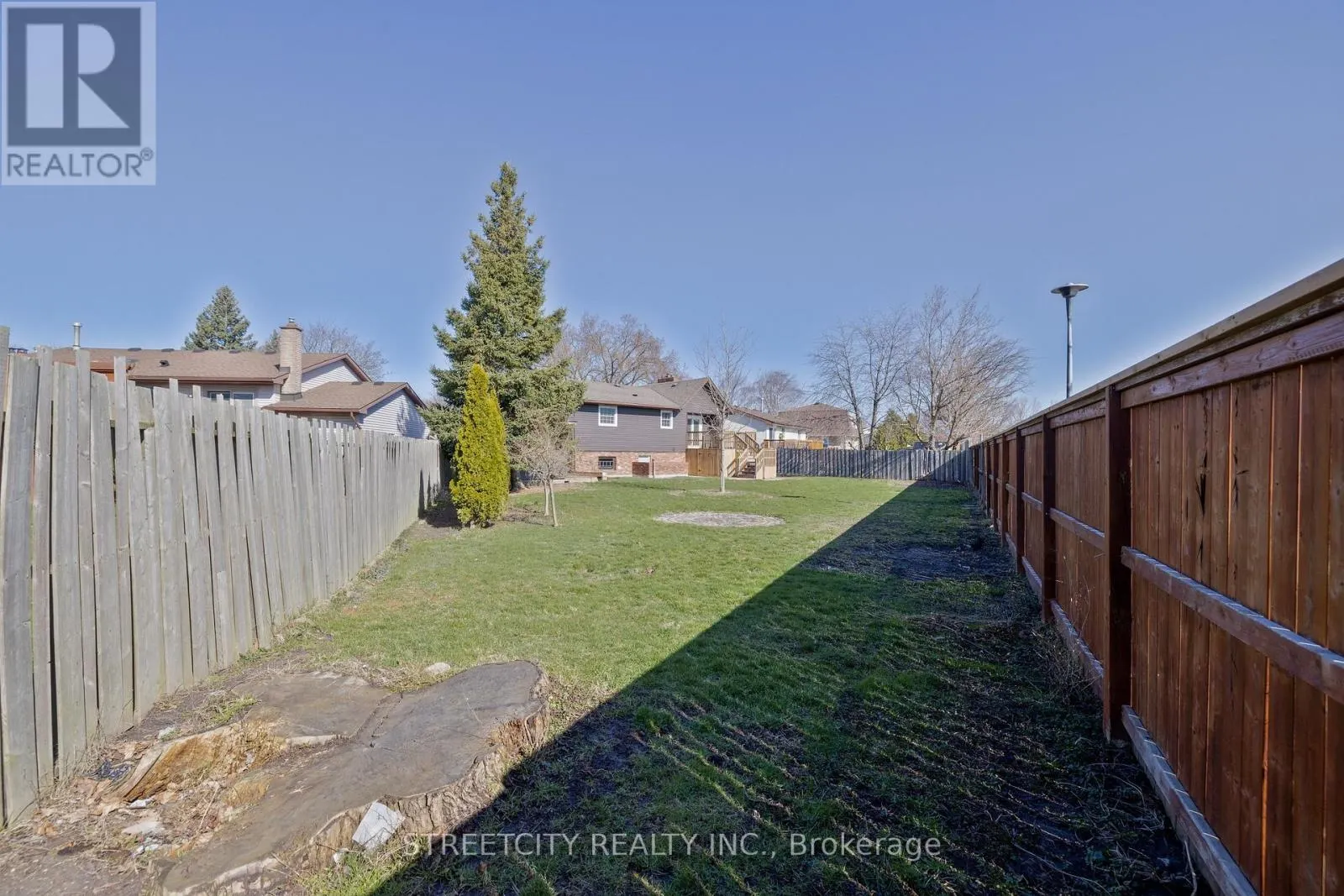903 WESTBURY COURT