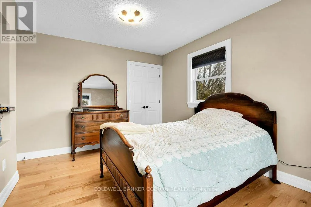 11391 LAKESHORE DRIVE
