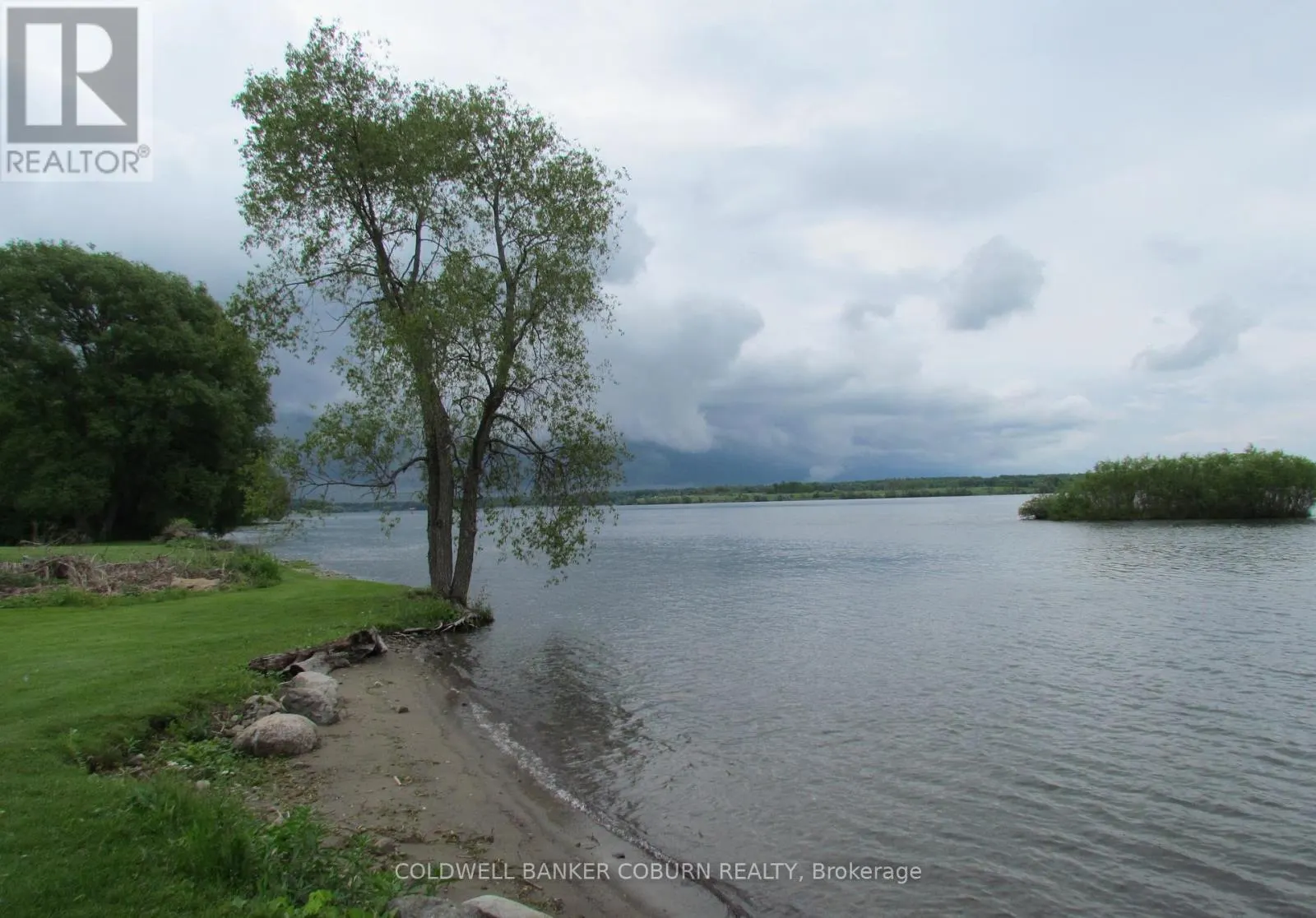 11391 LAKESHORE DRIVE