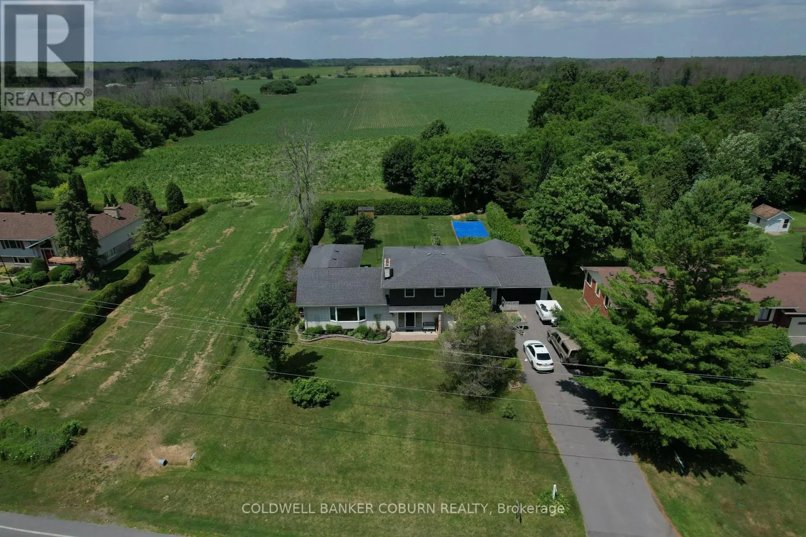 11391 LAKESHORE DRIVE