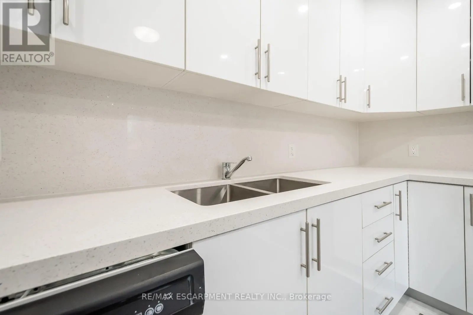 132 FRANKLIN AVENUE