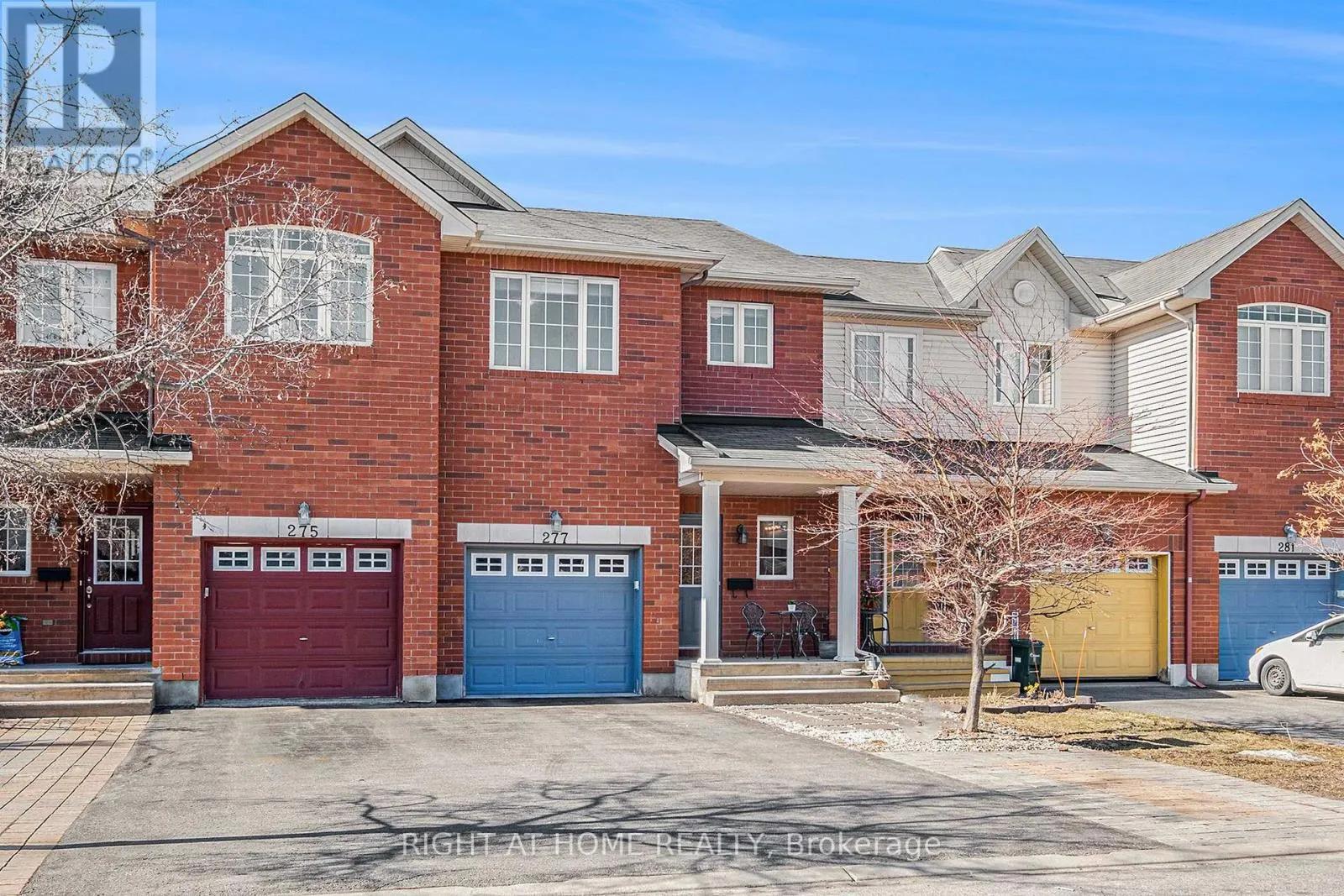 277 MACOUN CIRCLE