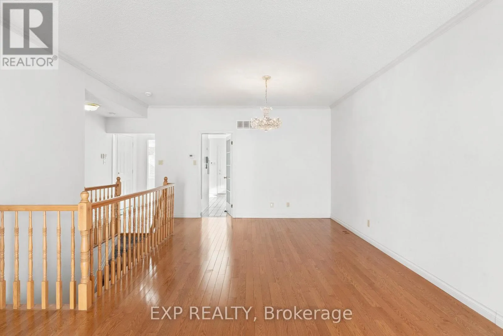 1 HEATHER GLEN COURT
