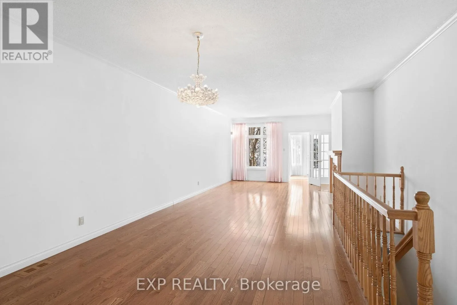 1 HEATHER GLEN COURT