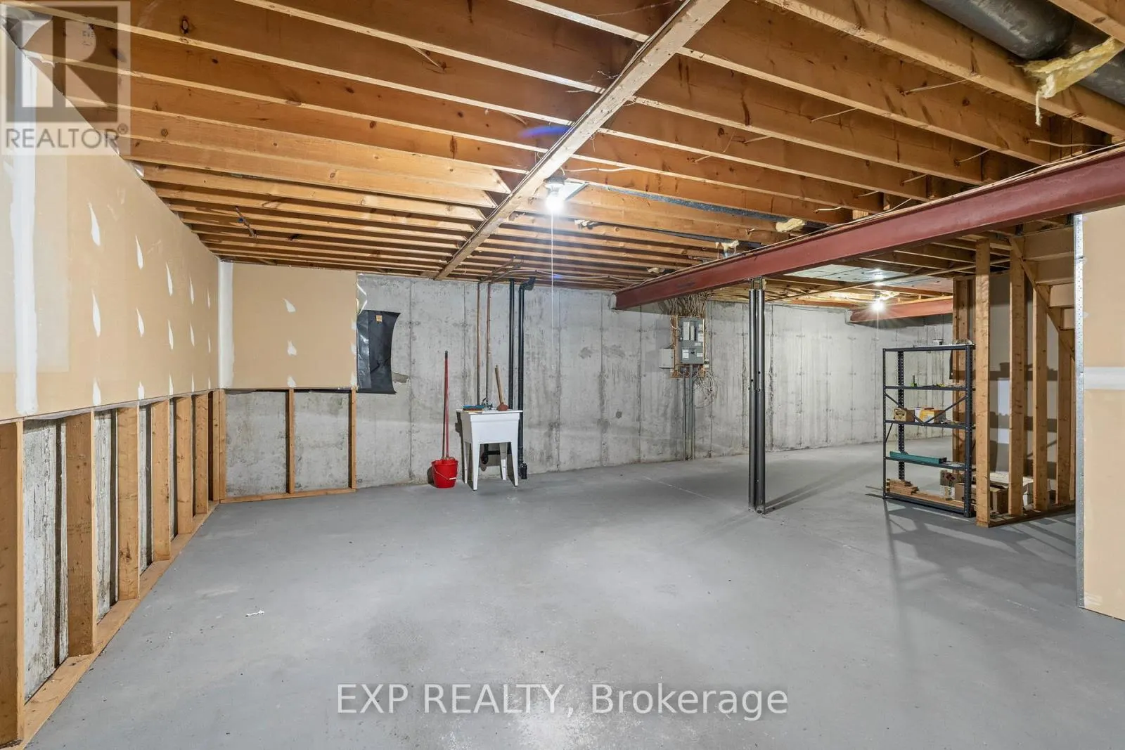 1 HEATHER GLEN COURT