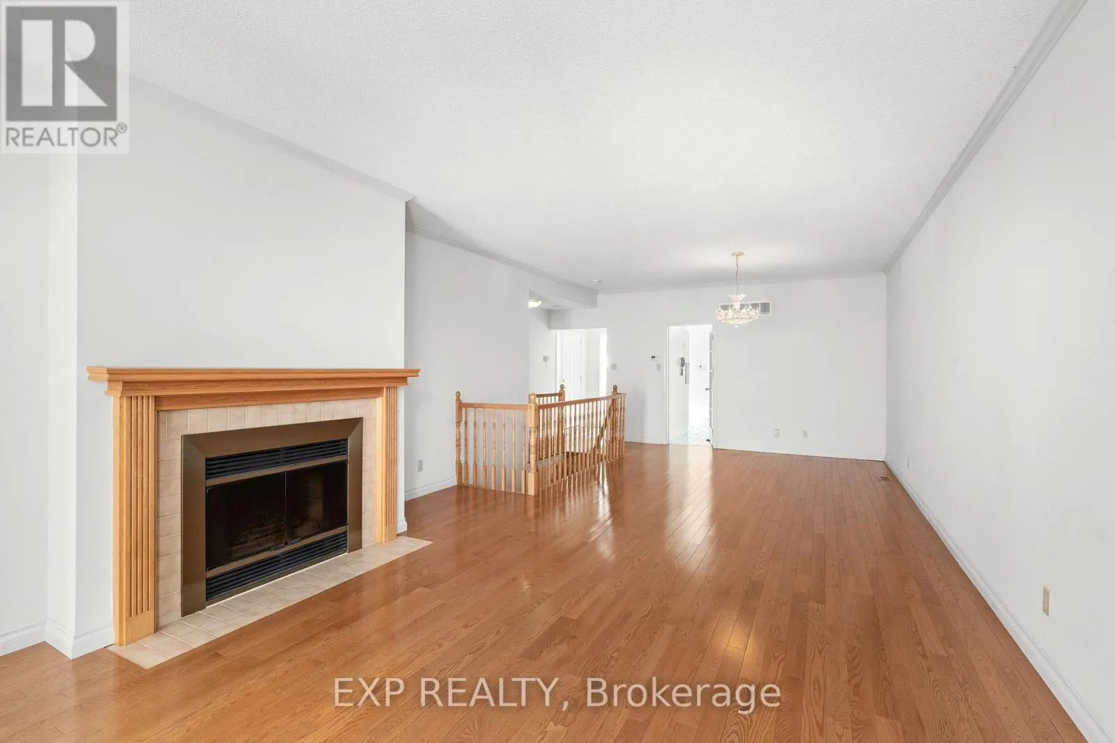 1 HEATHER GLEN COURT