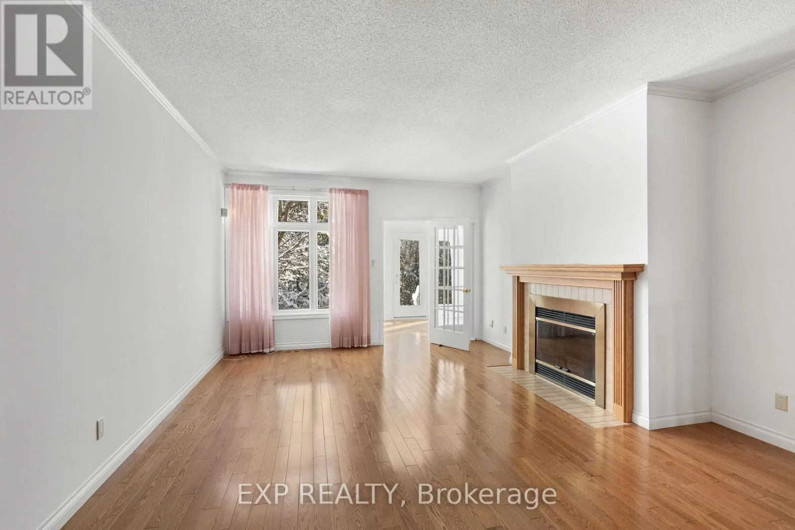 1 HEATHER GLEN COURT