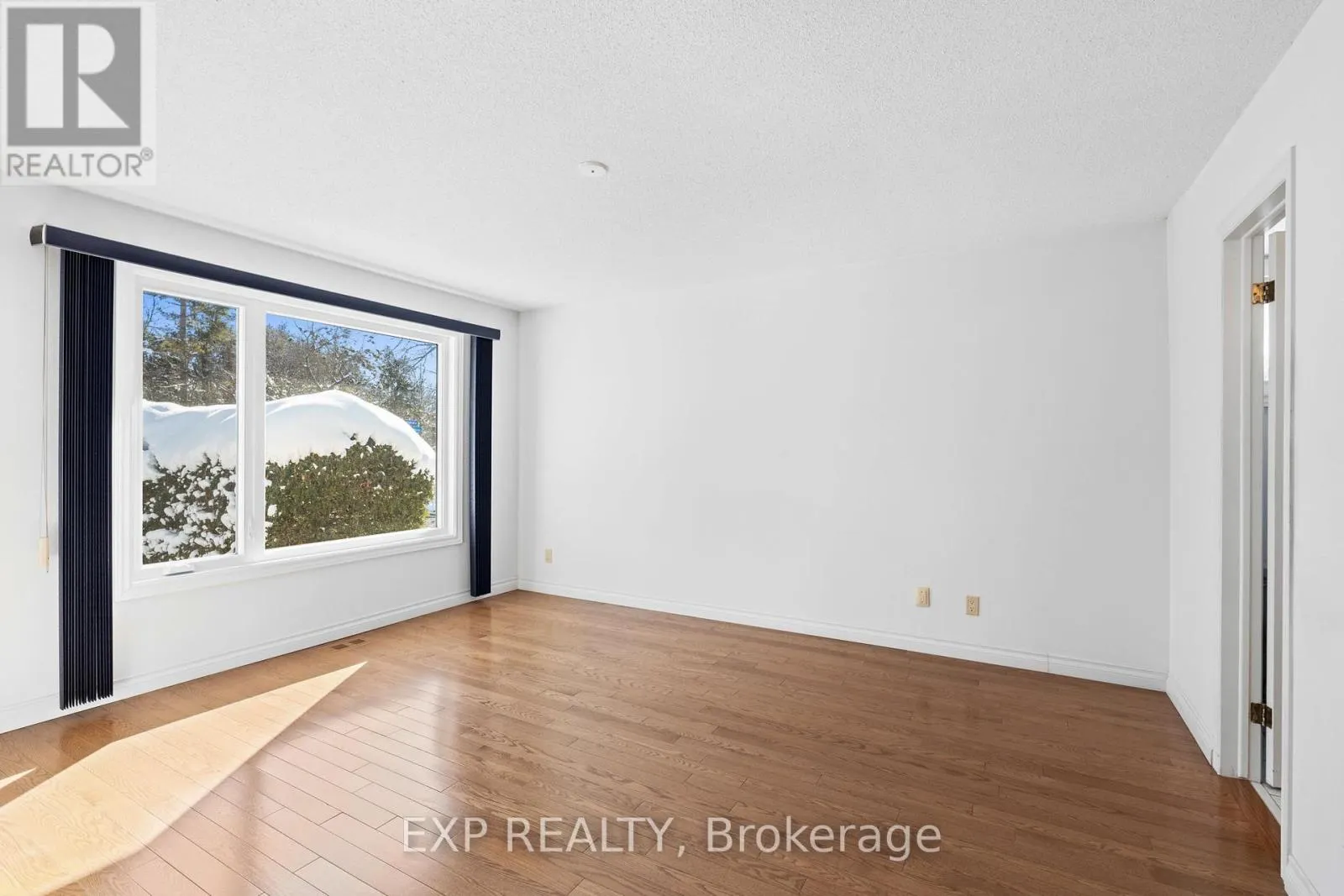 1 HEATHER GLEN COURT