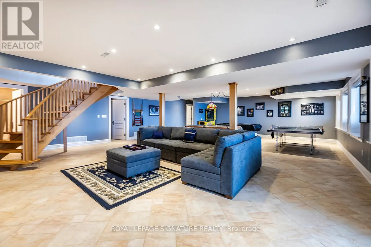 1524 WESTVIEW CRESCENT