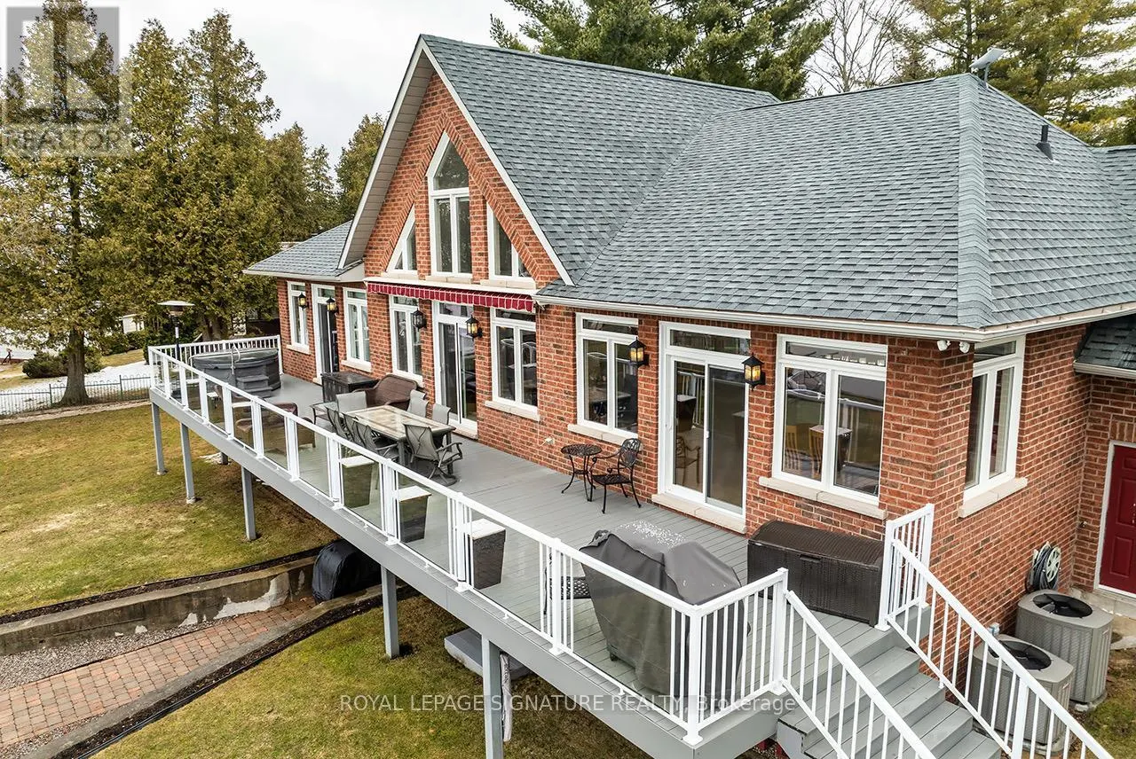 1524 WESTVIEW CRESCENT