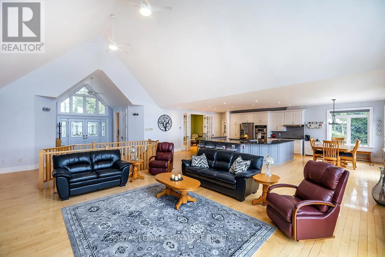 1524 WESTVIEW CRESCENT