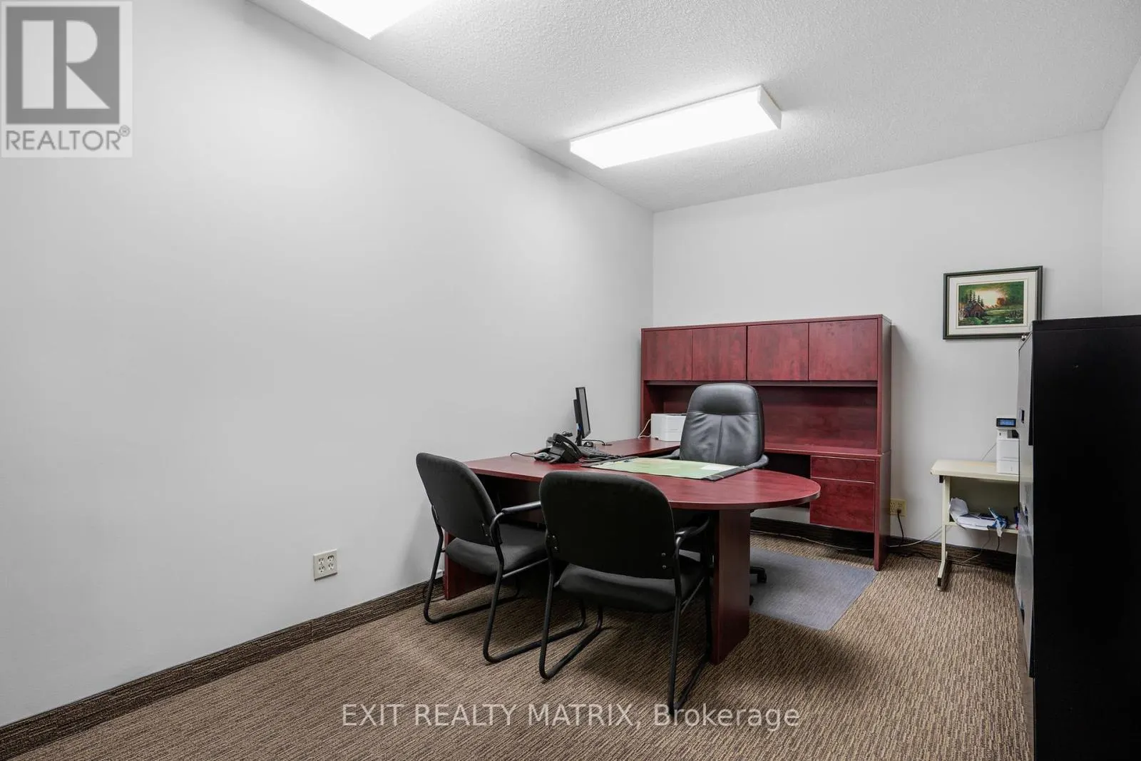 500 - 1 MAIN STREET E