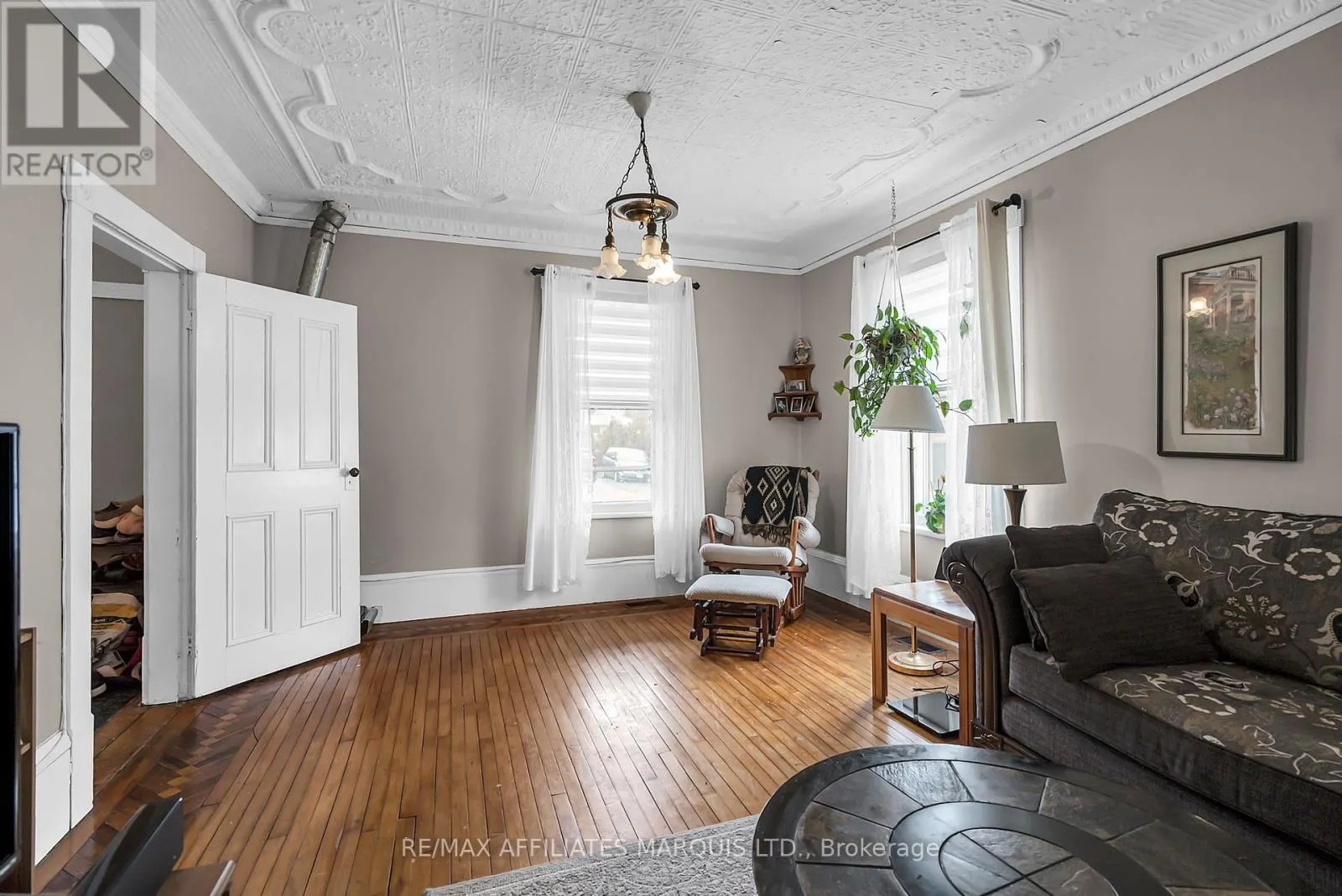 7 SPRUCE STREET
