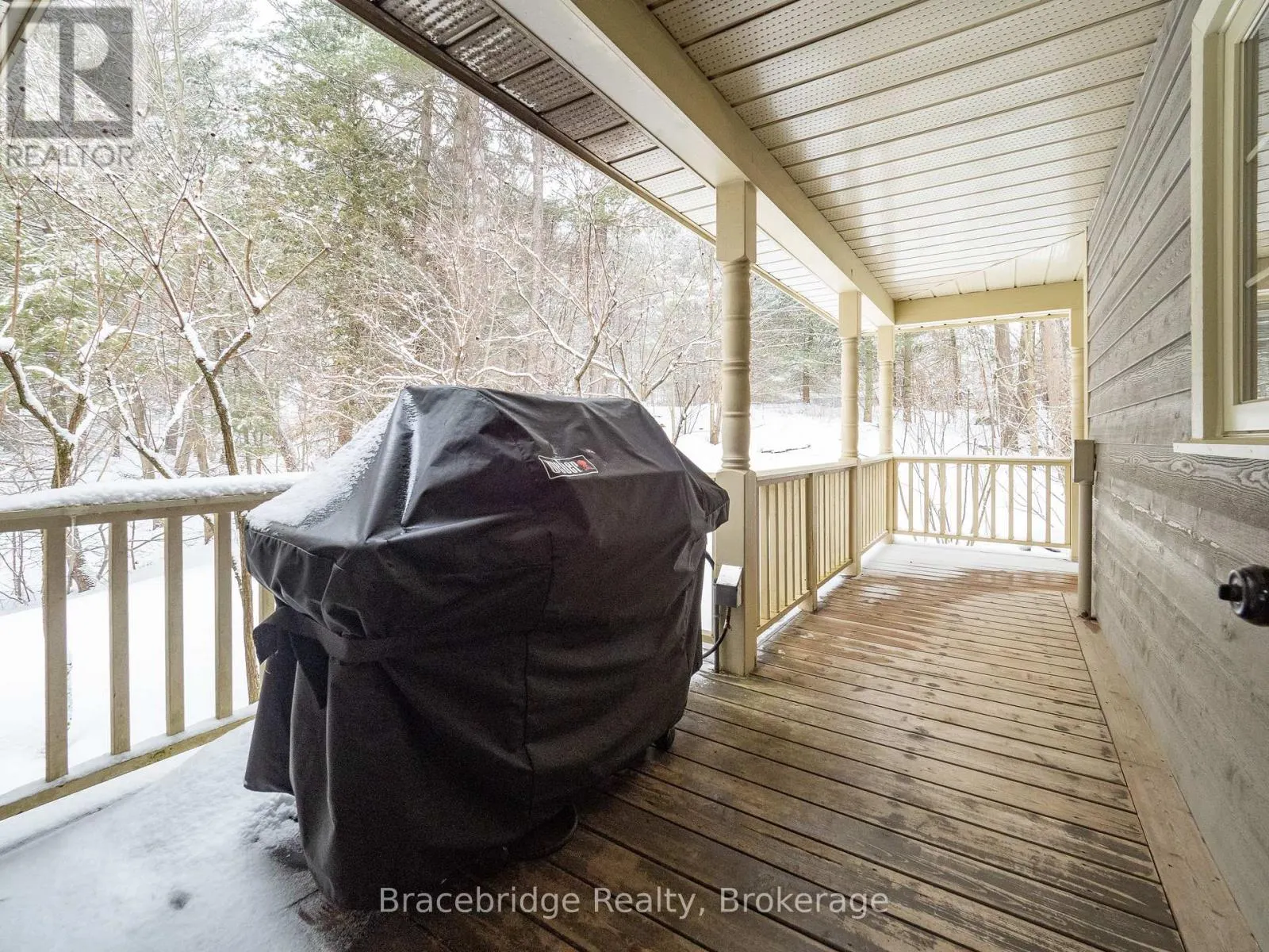 CARLING 9 W8 - 3876 MUSKOKA ROAD 118 HIGHWAY W