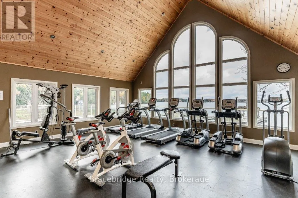 CARLING 9 W8 - 3876 MUSKOKA ROAD 118 HIGHWAY W