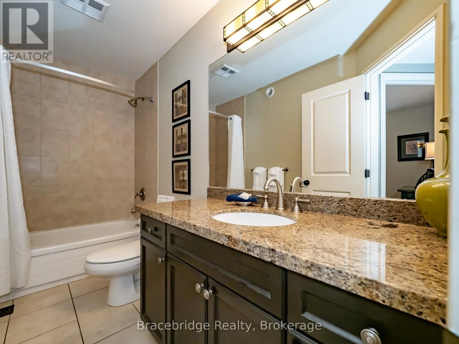 CARLING 9 W8 - 3876 MUSKOKA ROAD 118 HIGHWAY W