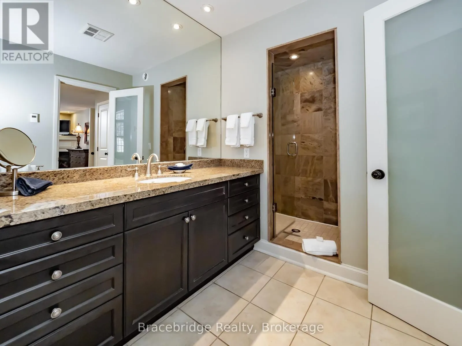 CARLING 9 W8 - 3876 MUSKOKA ROAD 118 HIGHWAY W