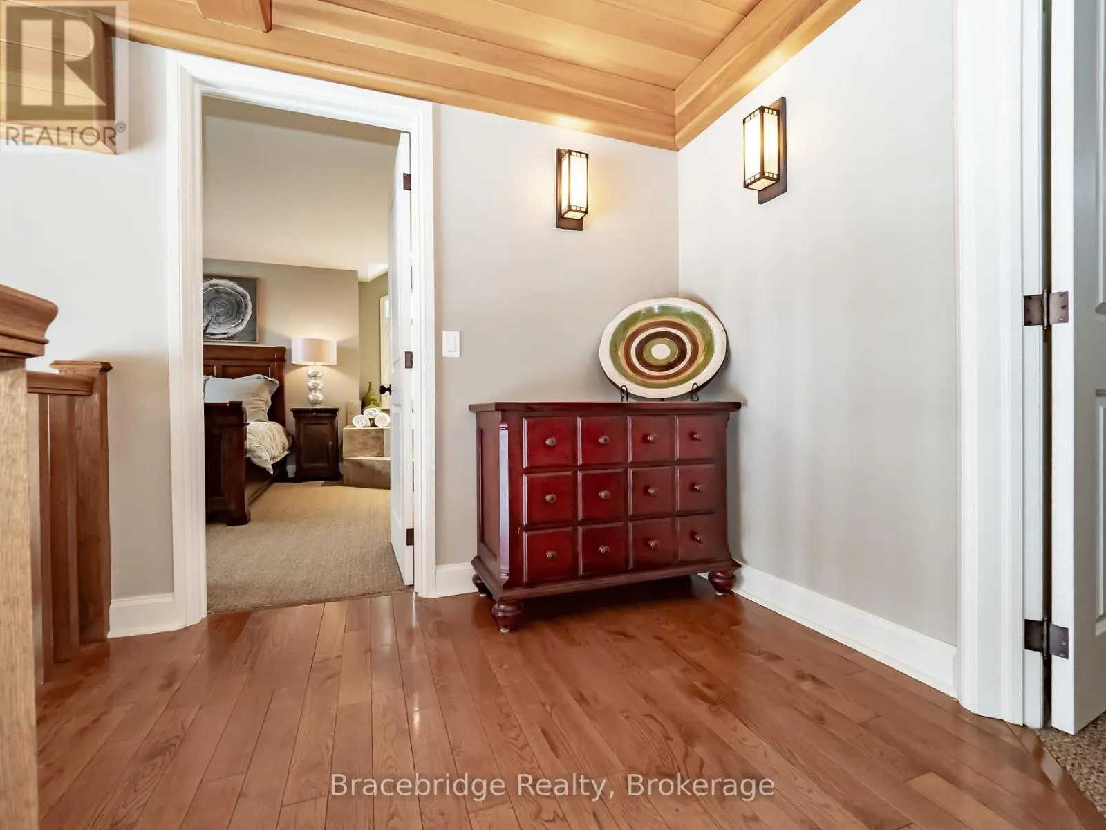 CARLING 9 W8 - 3876 MUSKOKA ROAD 118 HIGHWAY W