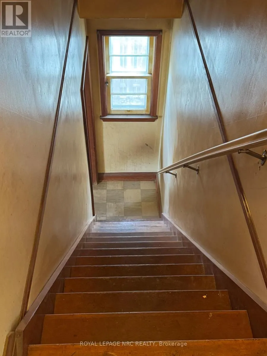 3 EASTBOURNE AVENUE
