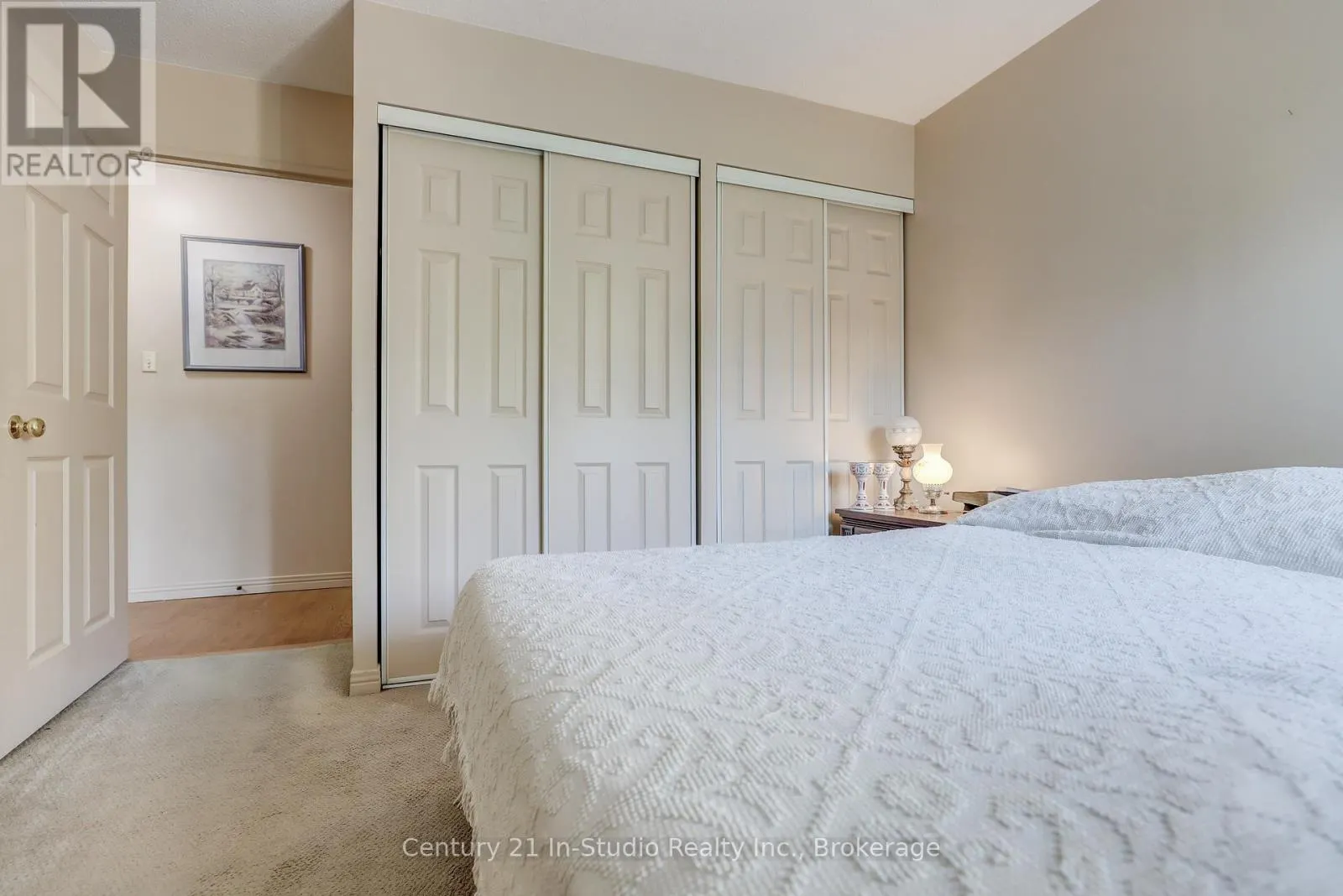202 - 850 6TH STREET E, #202
