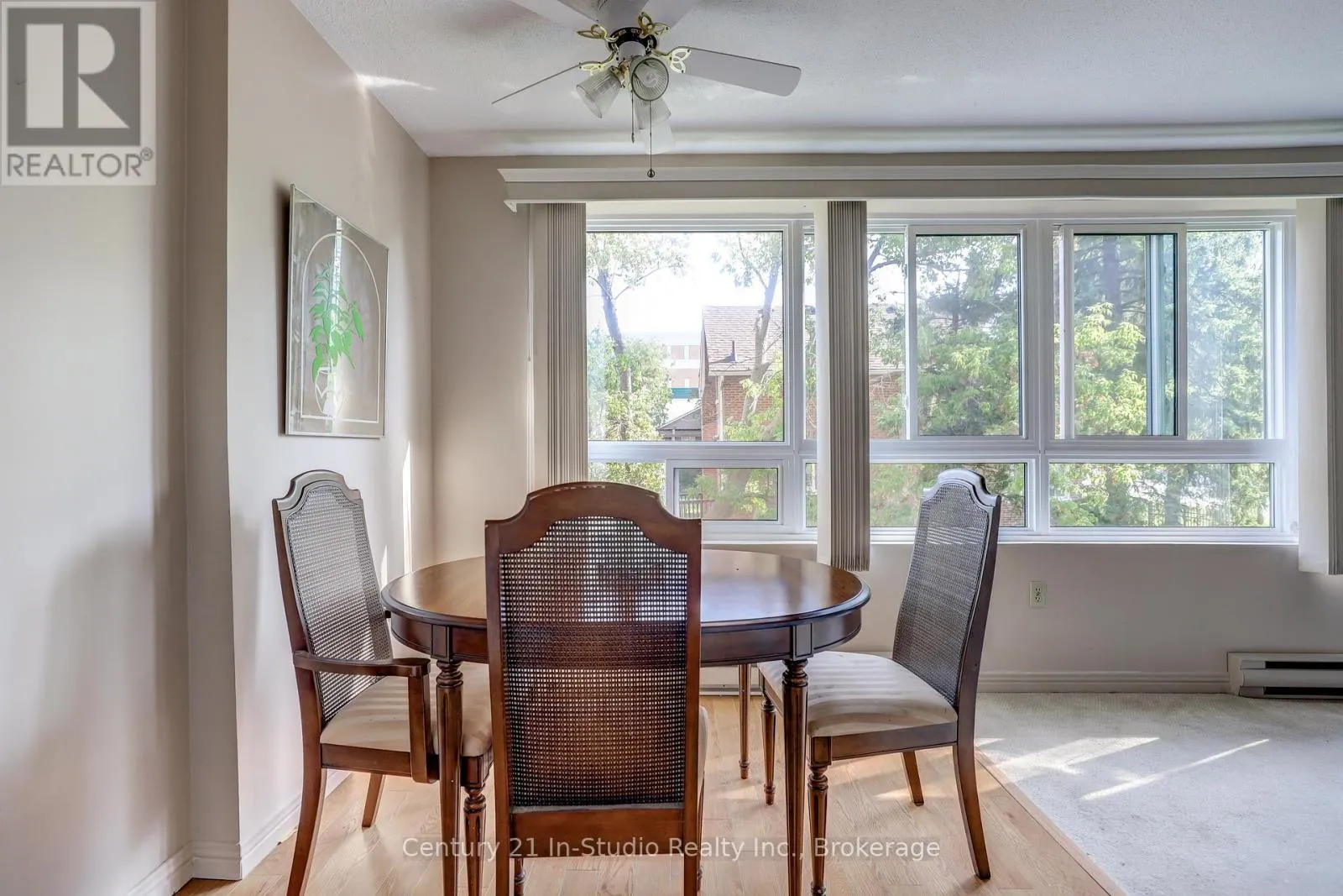 202 - 850 6TH STREET E, #202