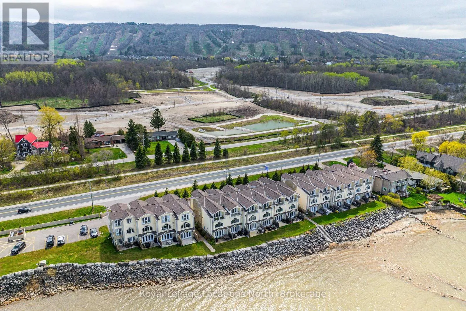 9 - 209707 HIGHWAY 26 HIGHWAY, #9