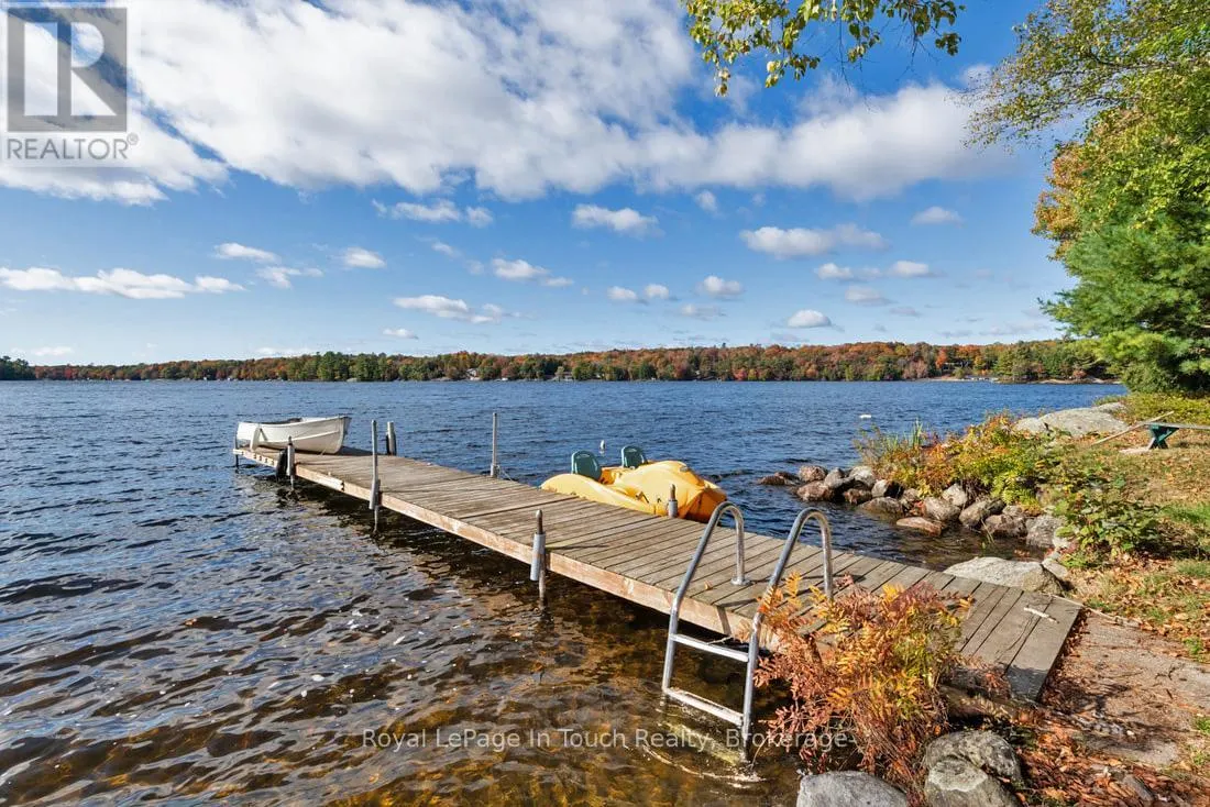 18 HEALEY LAKE