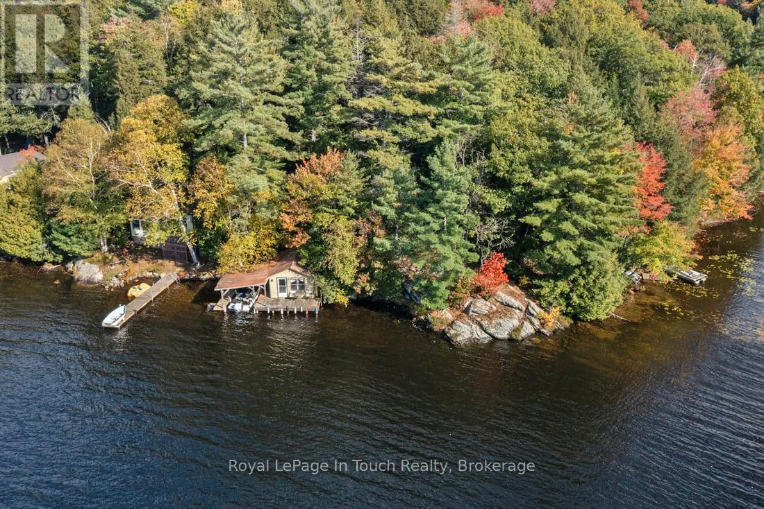 18 HEALEY LAKE