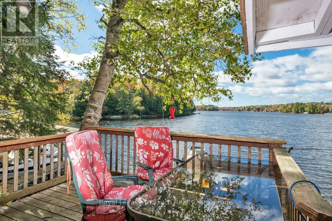 18 HEALEY LAKE