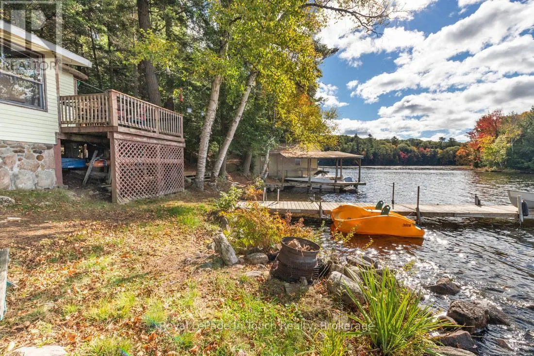 18 HEALEY LAKE