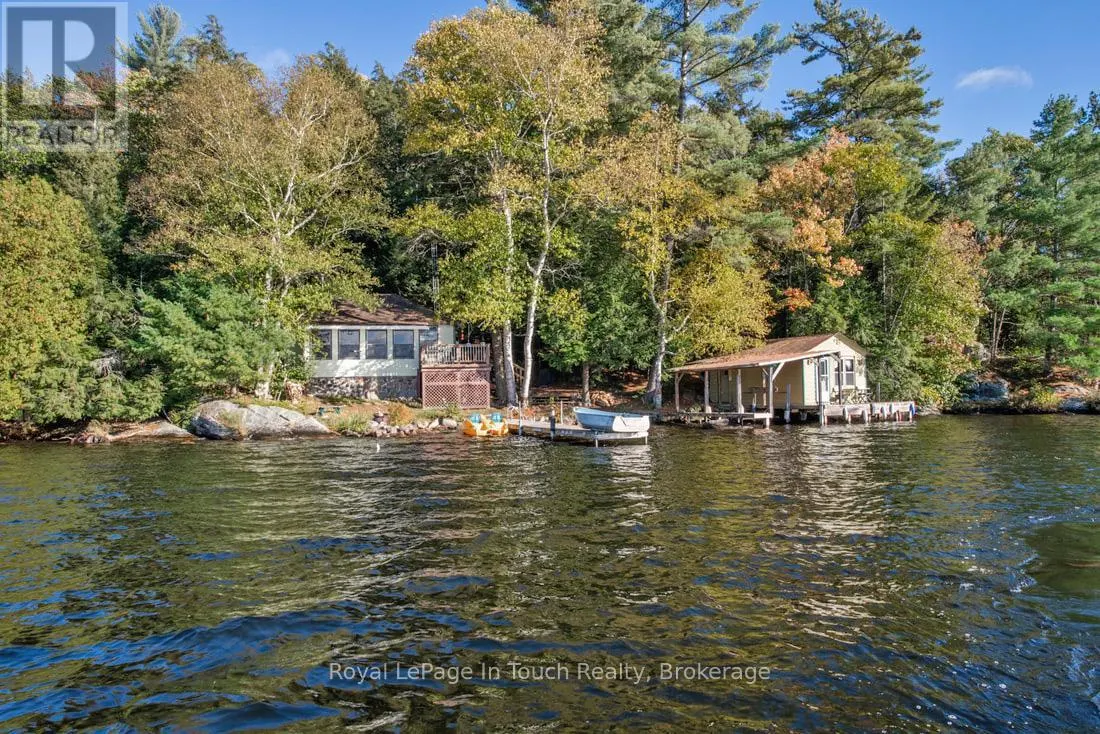 18 HEALEY LAKE
