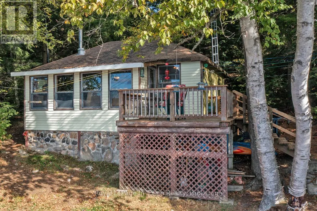 18 HEALEY LAKE