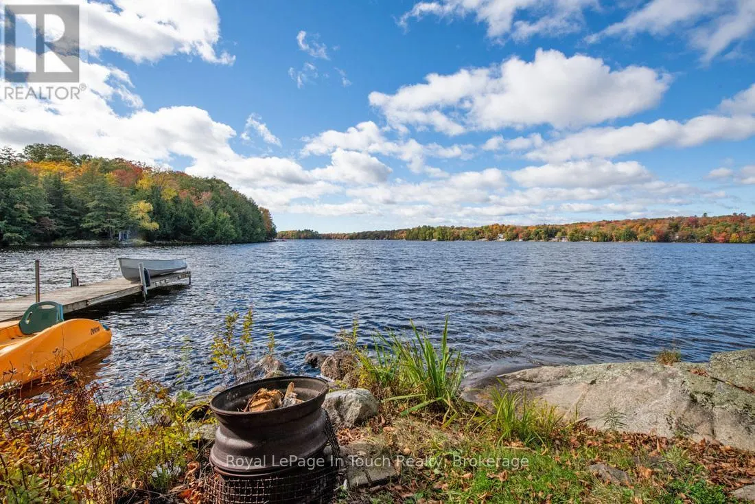 18 HEALEY LAKE