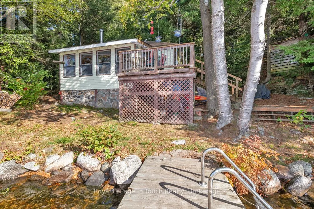 18 HEALEY LAKE