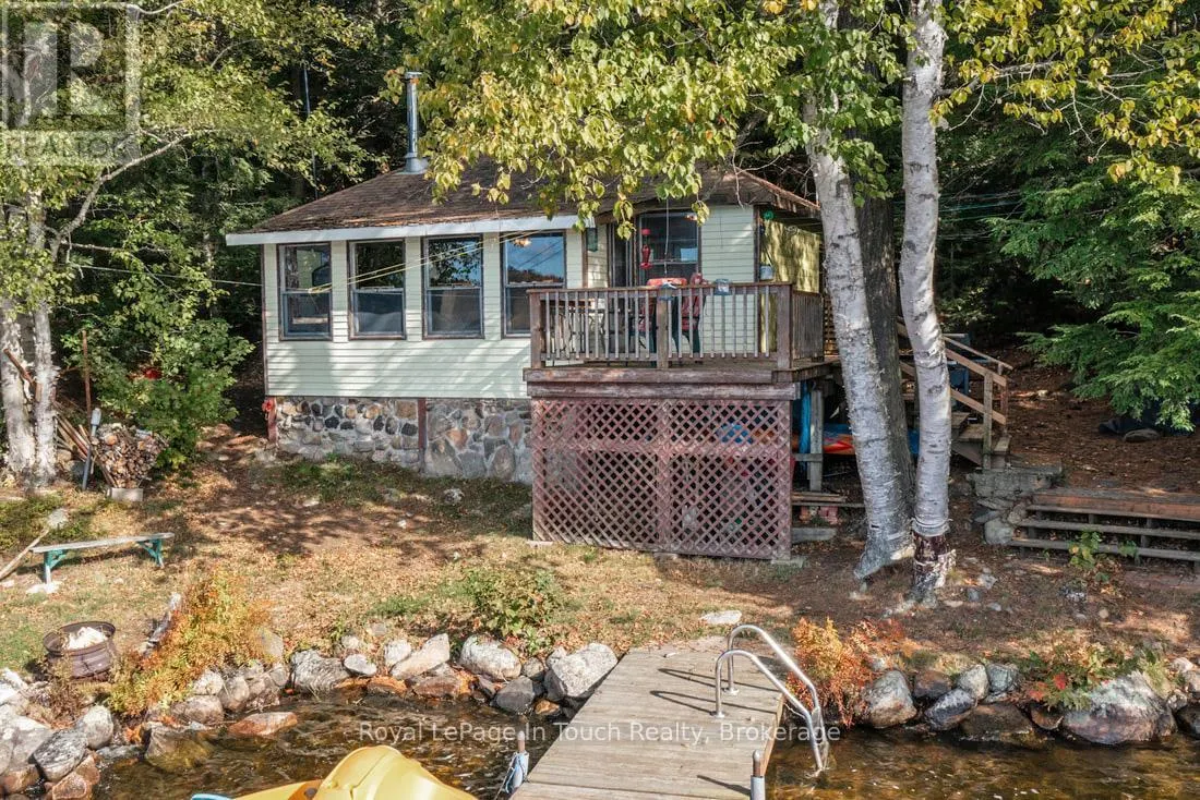 18 HEALEY LAKE