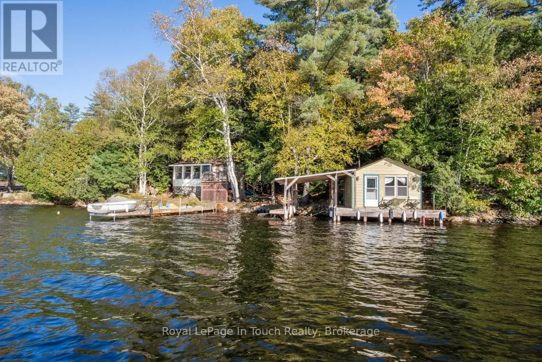 18 HEALEY LAKE