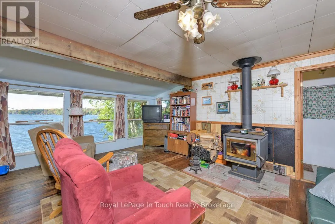18 HEALEY LAKE