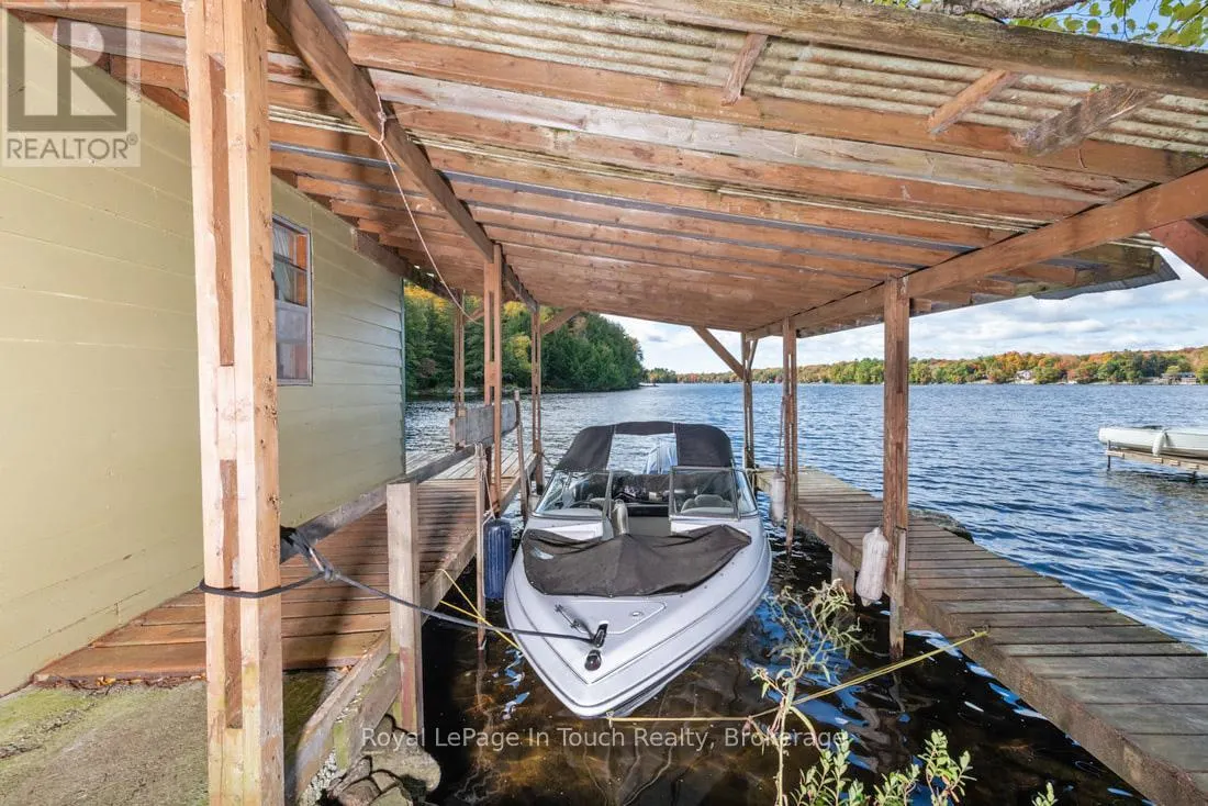 18 HEALEY LAKE
