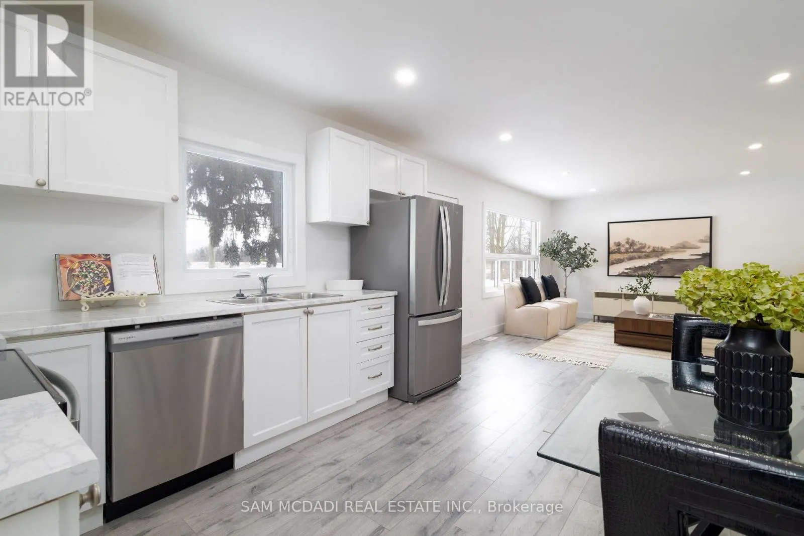100 GREEN MOUNTAIN ROAD E