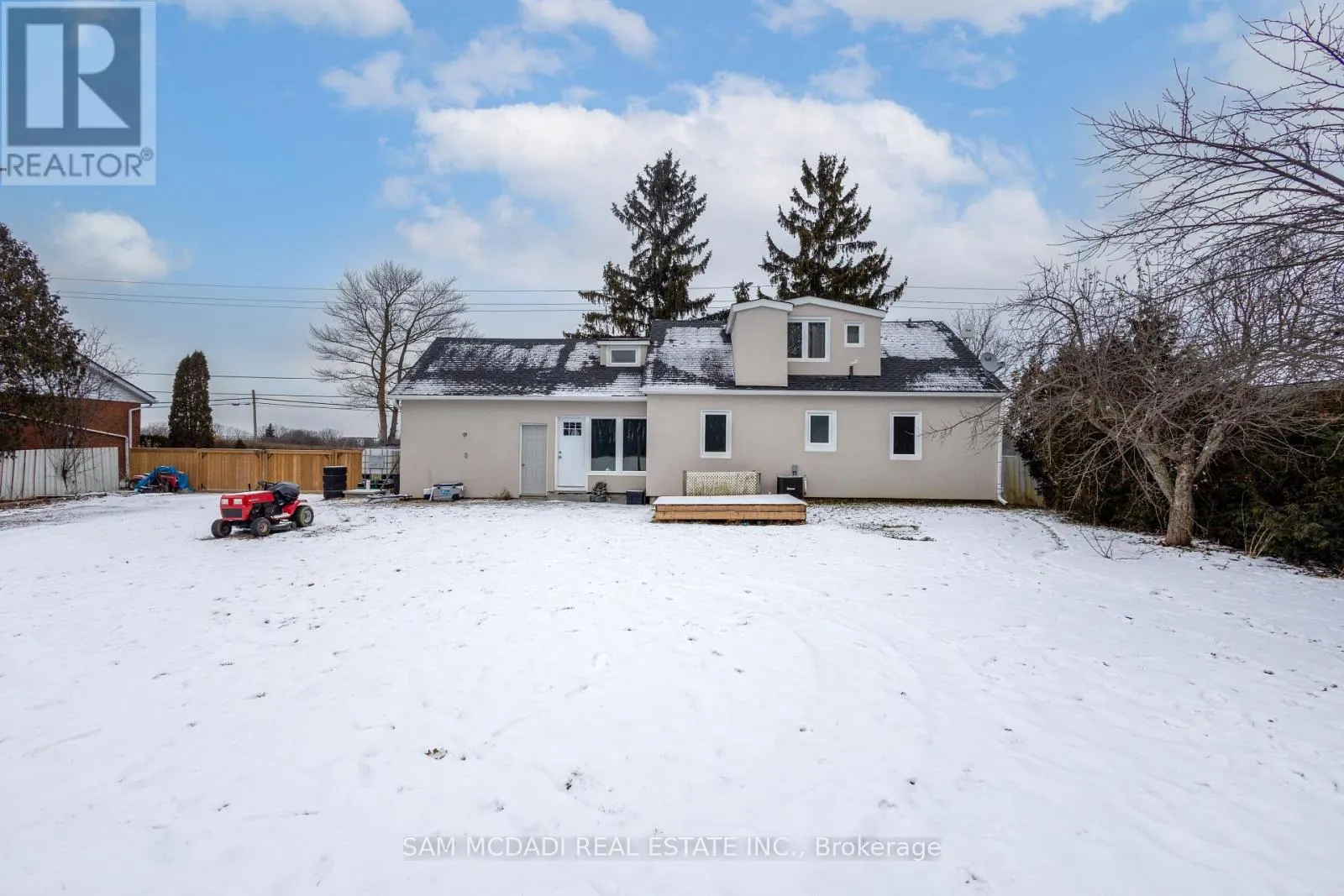 100 GREEN MOUNTAIN ROAD E