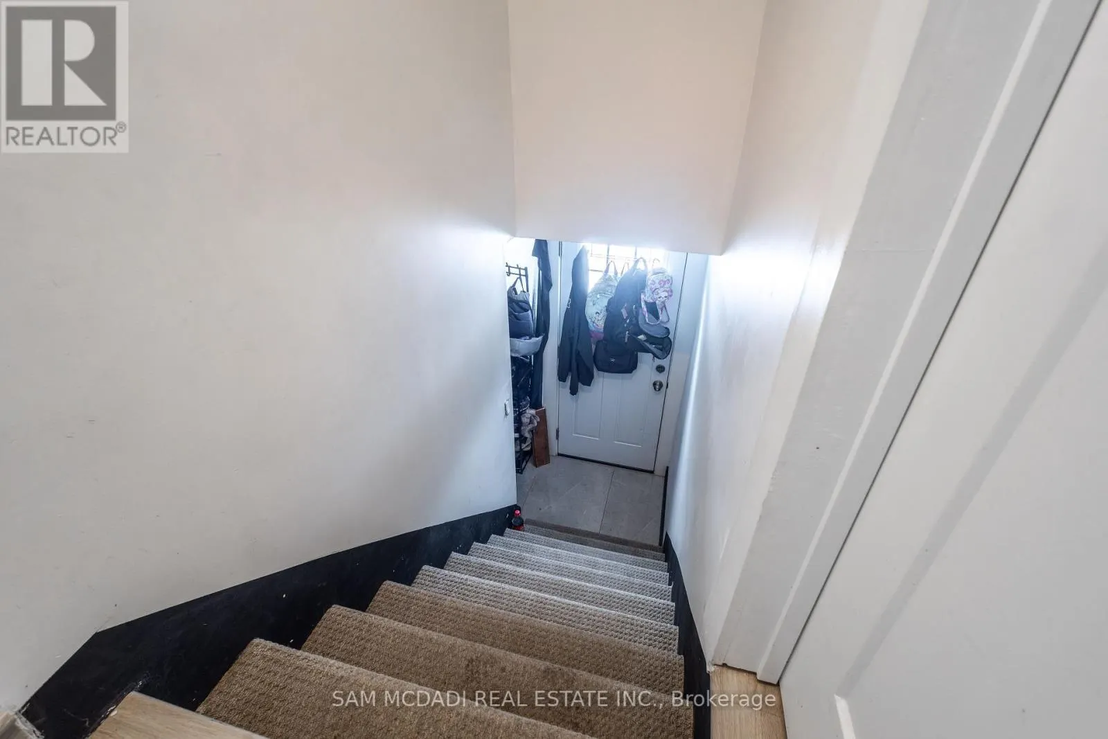 100 GREEN MOUNTAIN ROAD E