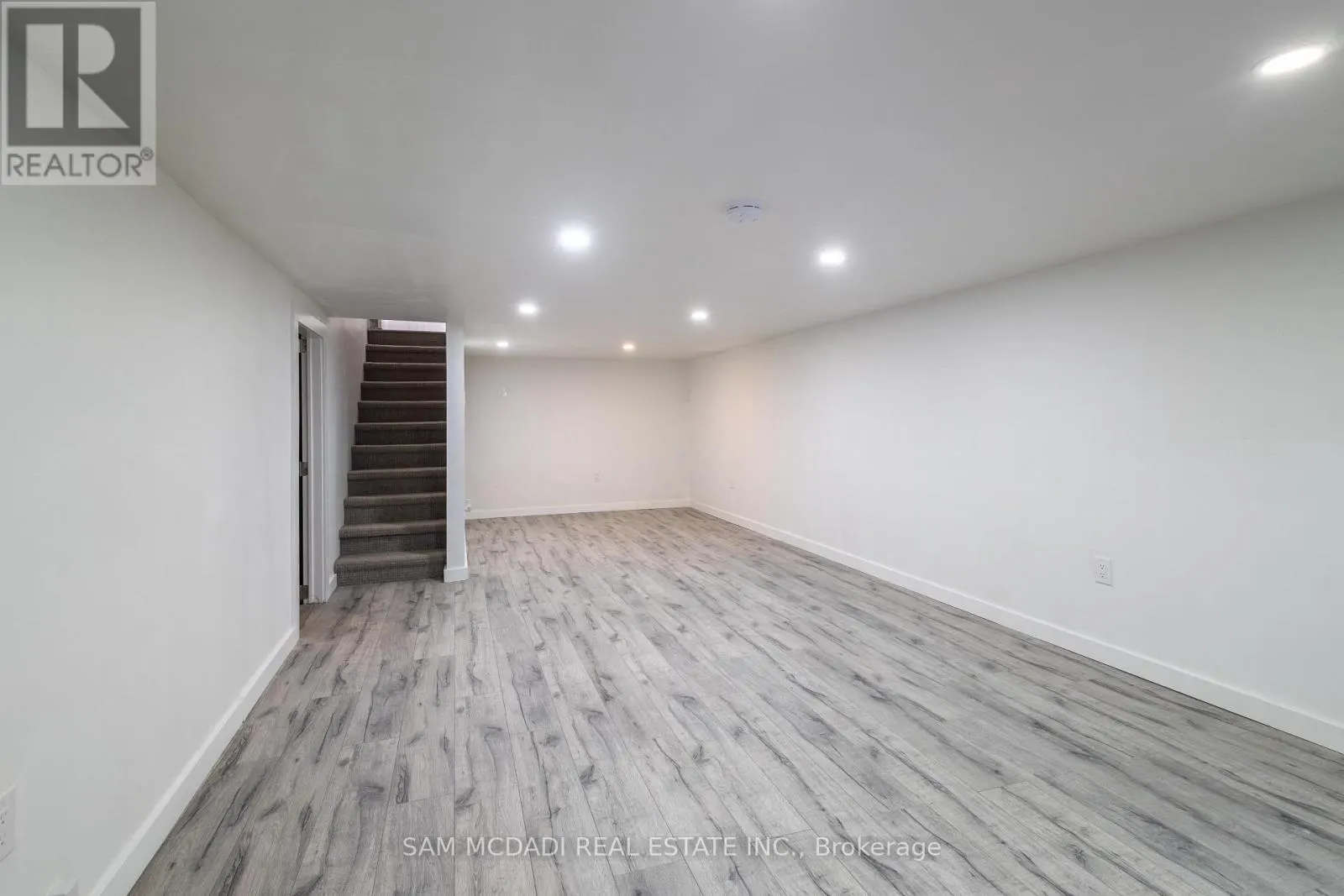 100 GREEN MOUNTAIN ROAD E
