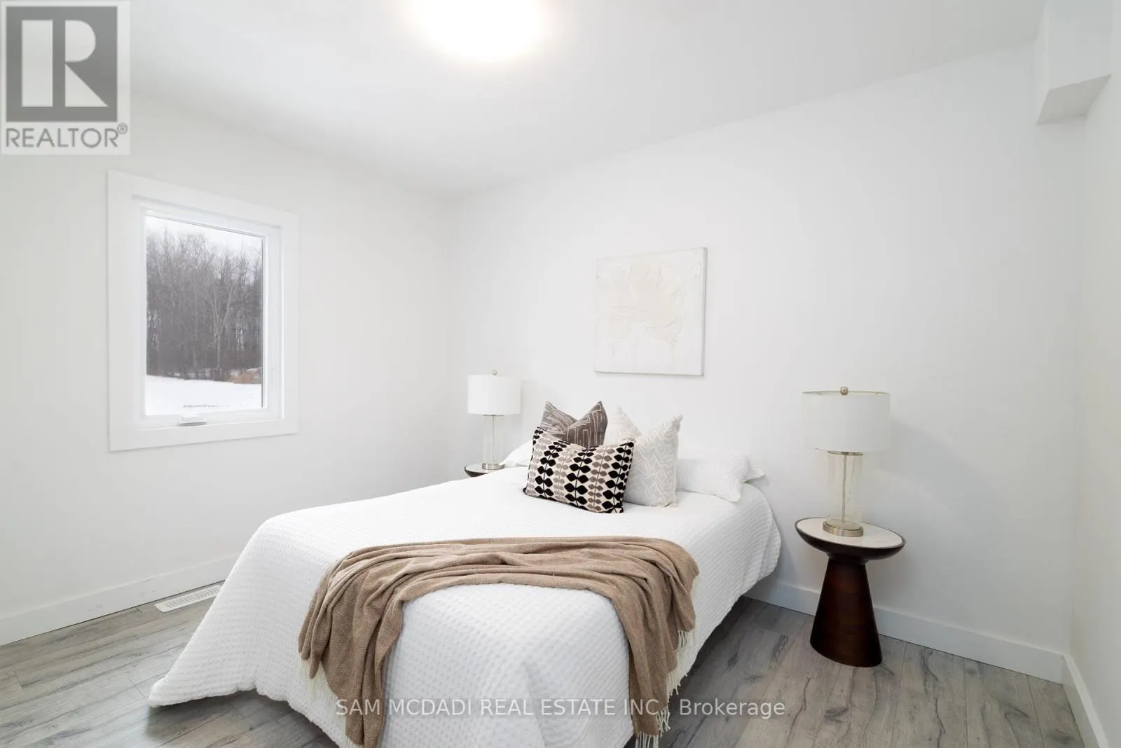 100 GREEN MOUNTAIN ROAD E