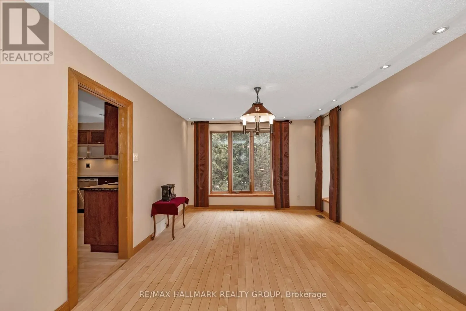 42 TWILIGHT (DAVIDSON) CRESCENT
