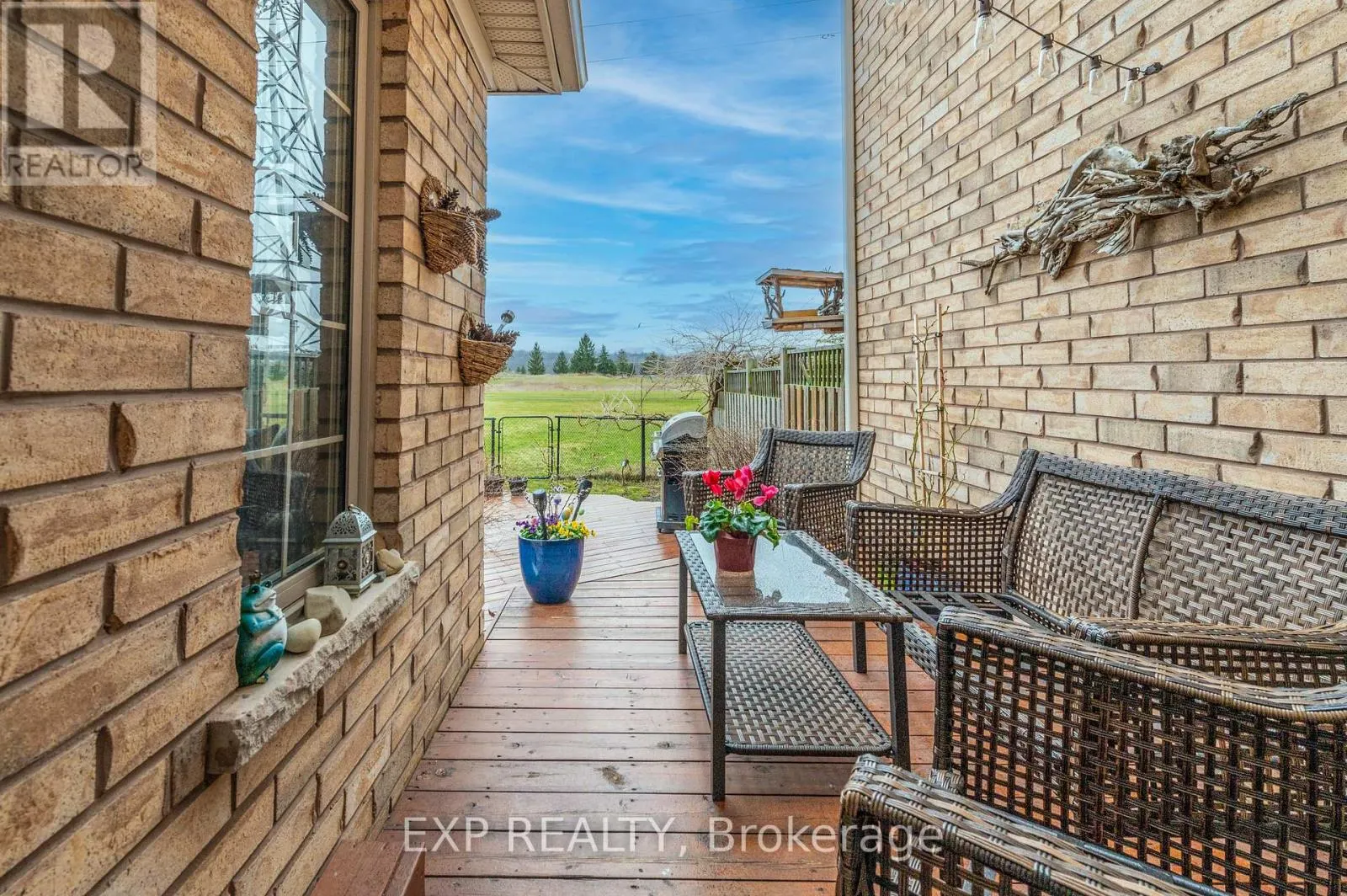 92 KEITH CRESCENT