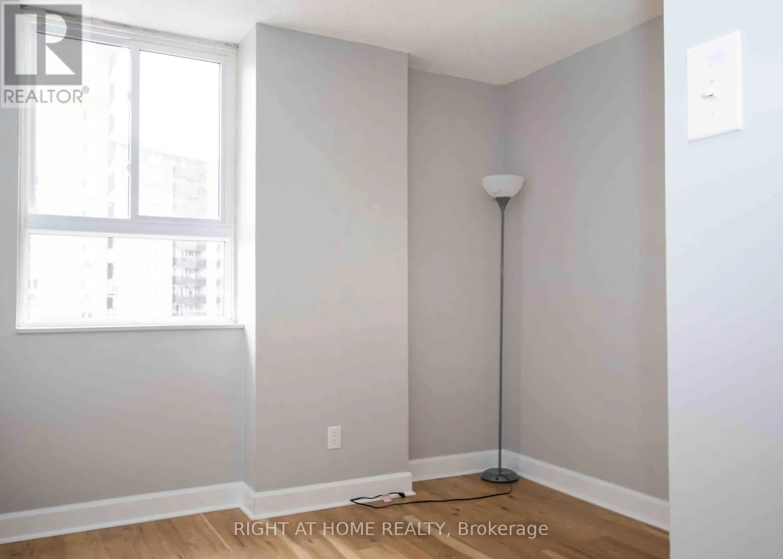 704 - 2020 JASMINE CRESCENT