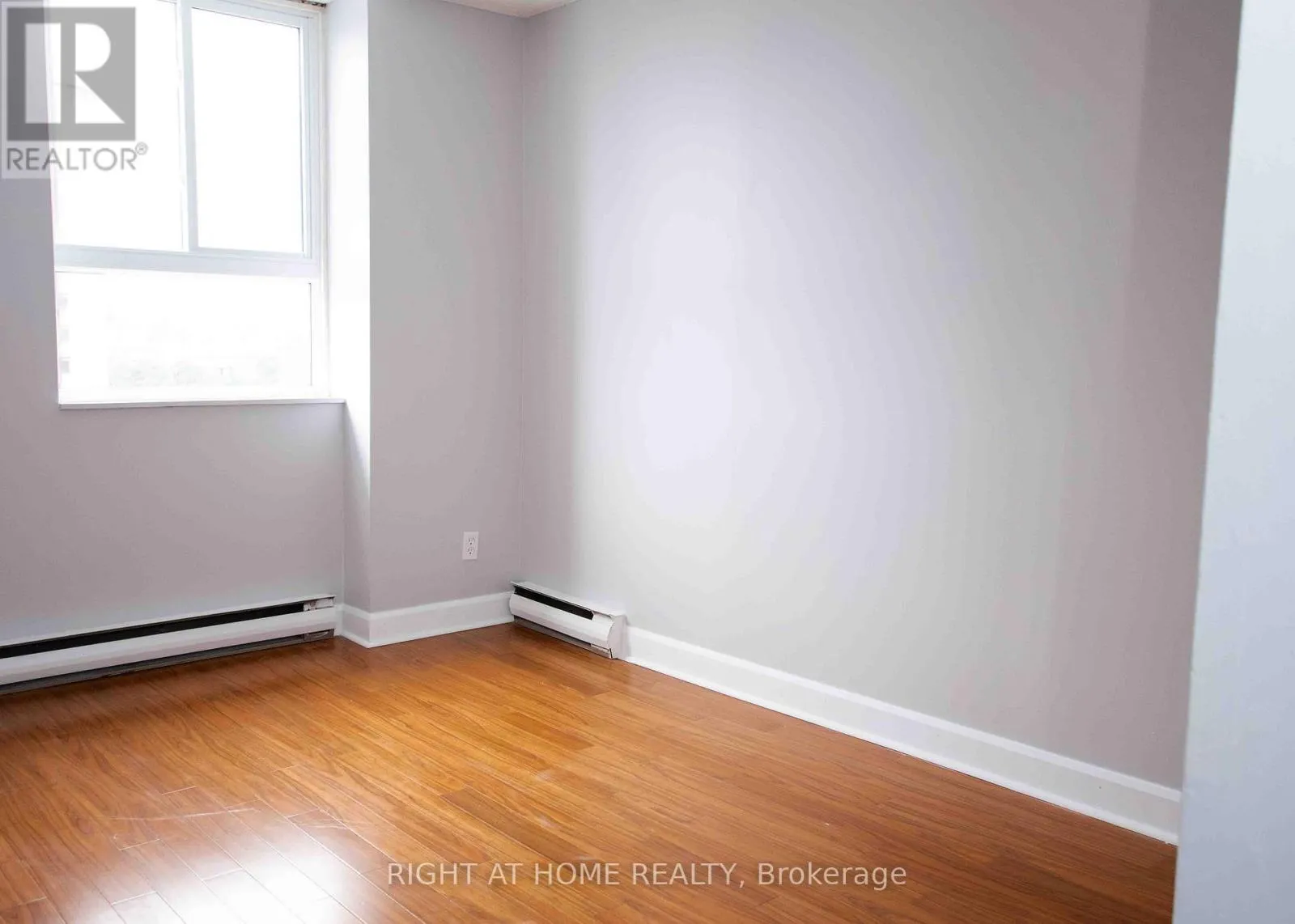 704 - 2020 JASMINE CRESCENT