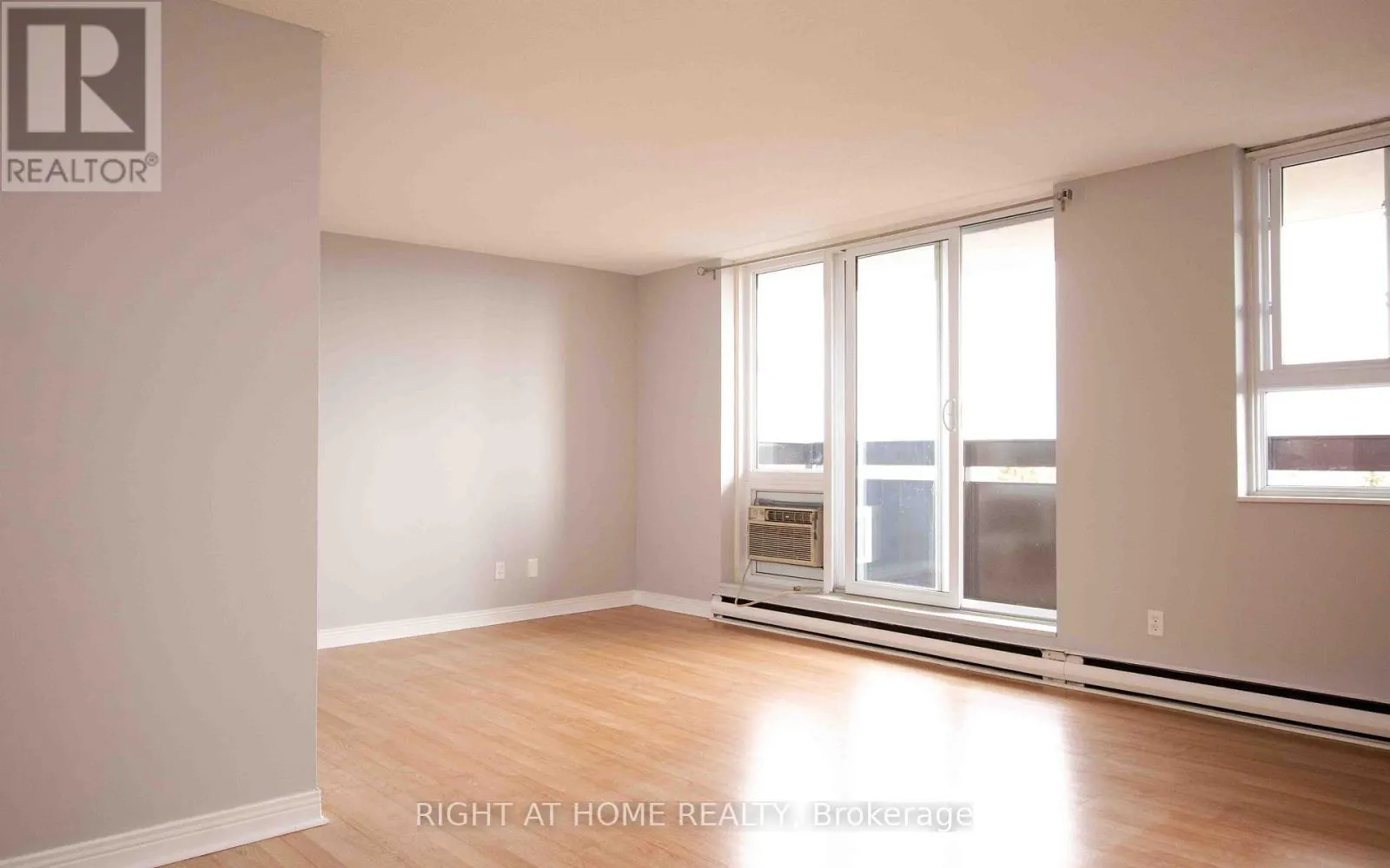 704 - 2020 JASMINE CRESCENT