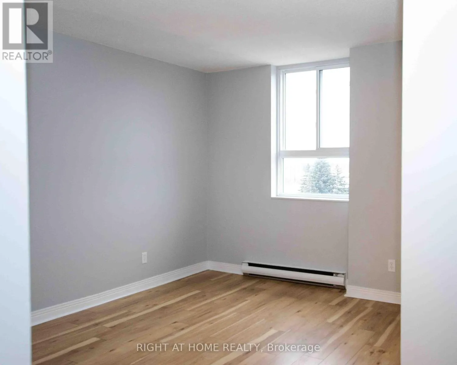 704 - 2020 JASMINE CRESCENT